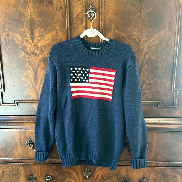 Brandy Melville Navy Sweater with American Flag - Picture 1 of 2